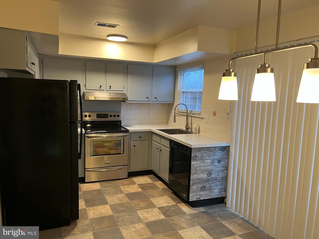 Photo - 415 Ft Washington Ave