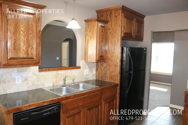 Photo - Fall Into Your New Home! 3 Bed, 2 Bath in ...