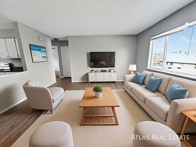 Photo - 2116 Friendship Pl Unit 2