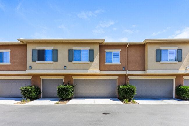 Building Photo - 26463 Arboretum Way Rental