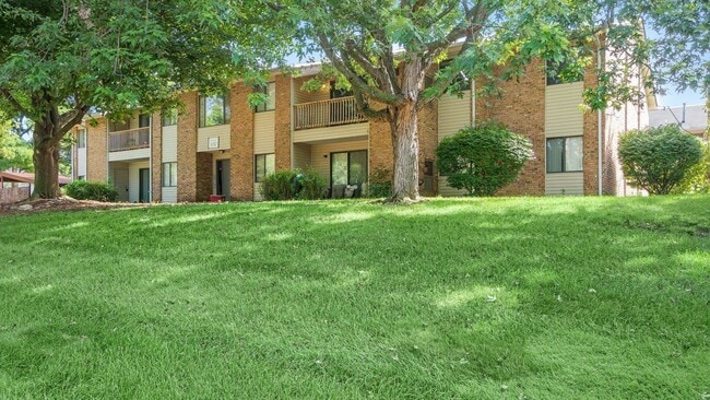 Woodhues Apartments