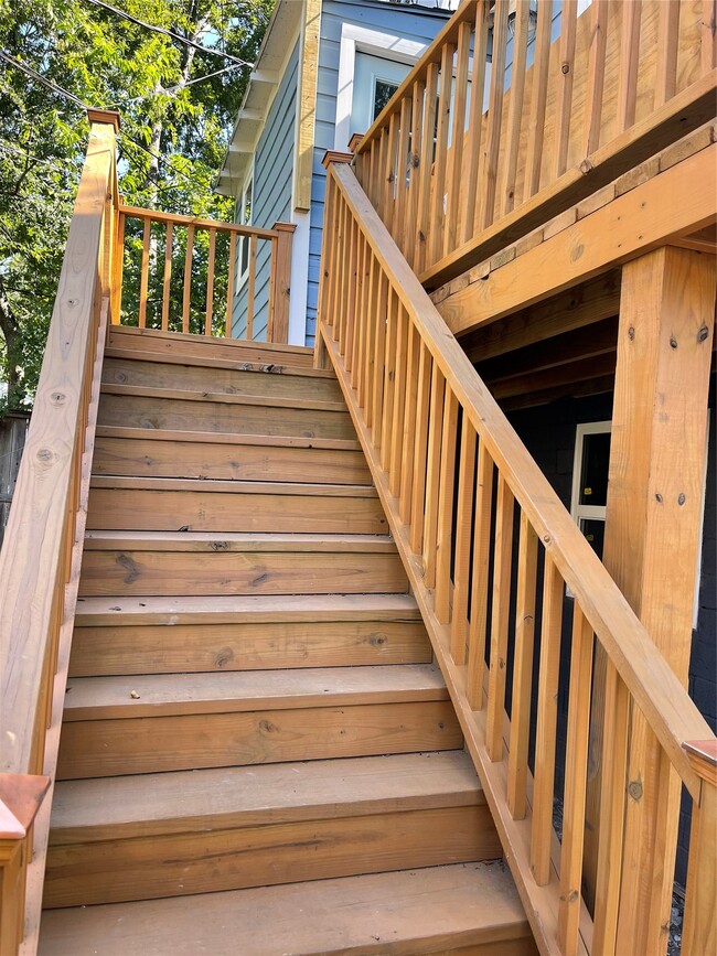 Photo - 1411 Godwin St