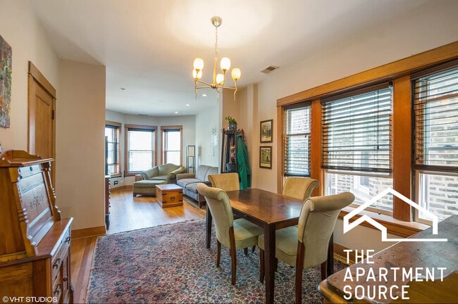 Photo - 2509 W Diversey Ave