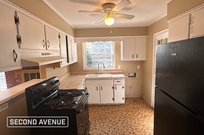 Photo - 4477 Yale Rd