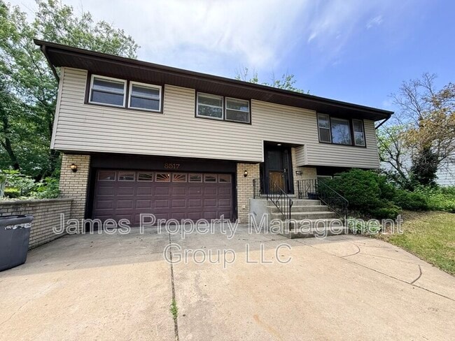 Building Photo - 8517 W 87th Pl