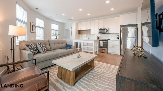 Photo - 1215 N Fayette St Unidad 525