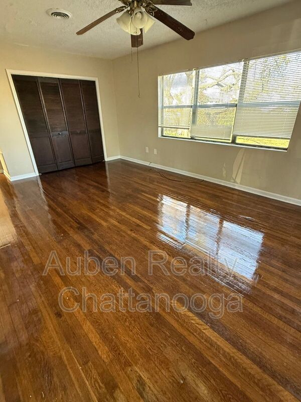 Photo - 103 Hunt Ave