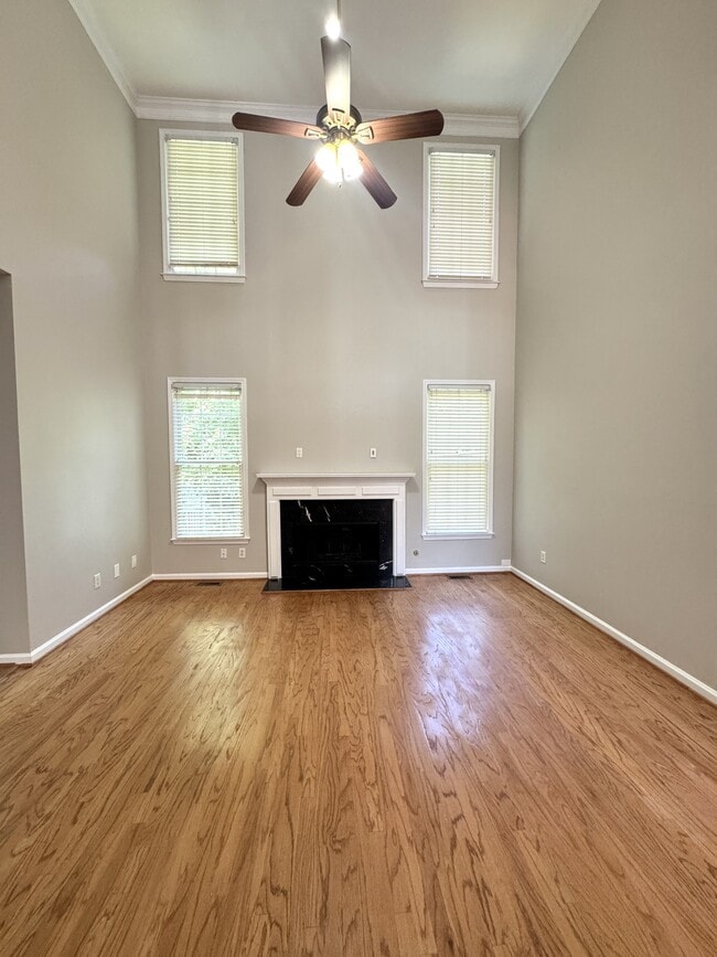 Photo - 137 Towne Park Dr