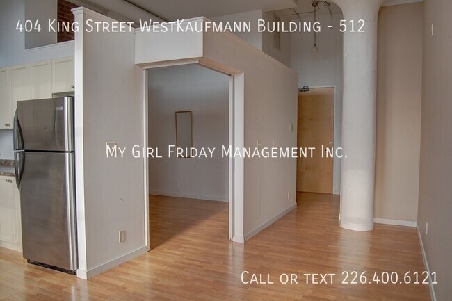 Photo - 404 King St W