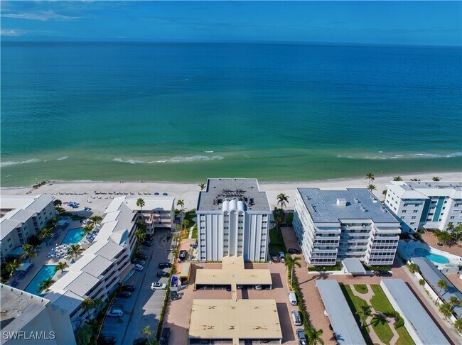 Building Photo - 1919 Gulf Shore Blvd N Unit 302 Rental