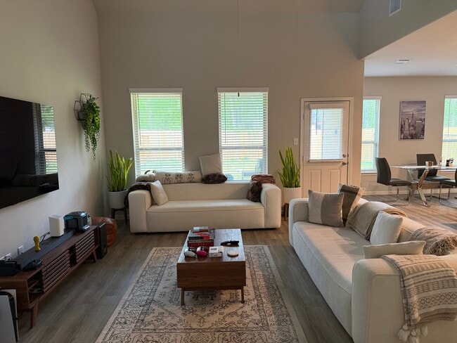 Photo - 27094 Grey Fox Run