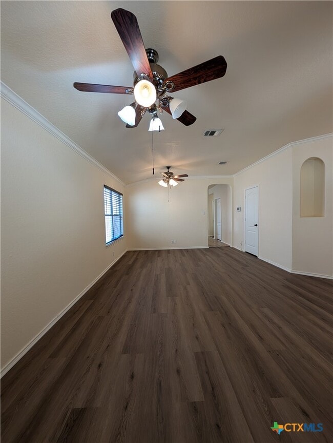268 Goliad Dr
