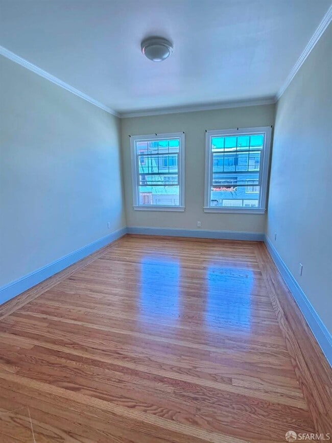 Photo - 2635 Clement St