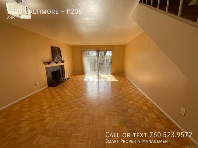 Photo - 5700 Baltimore-#208 Unidad #208