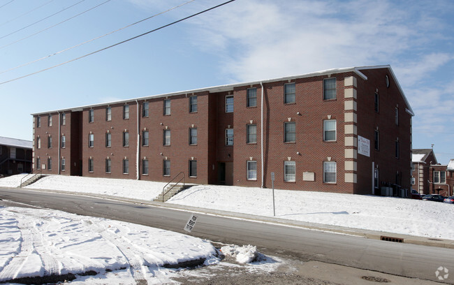 Building Photo - Chesterfield Apartments