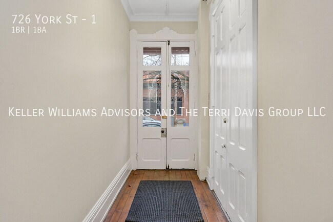 Photo - 726 York St Unit 1