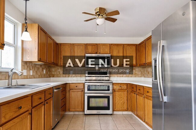 Photo - 308 Oak Top Ct