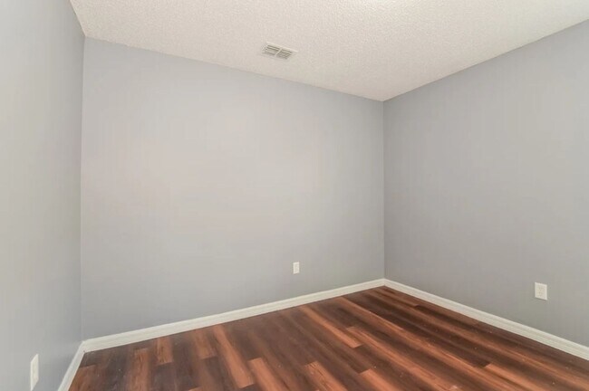 Photo - 2414 Ruddenstone Way