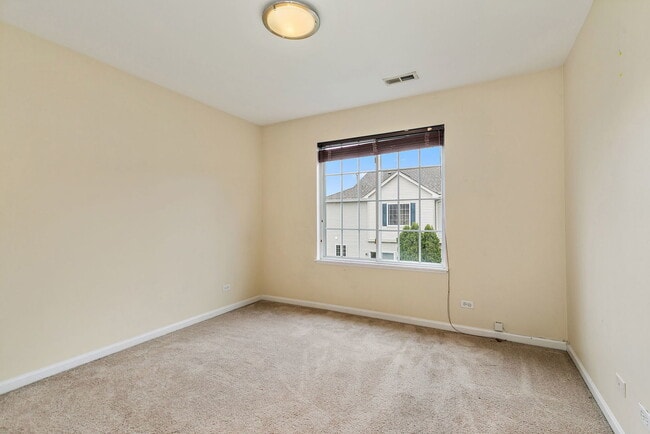 Photo - 253 Evergreen Cir