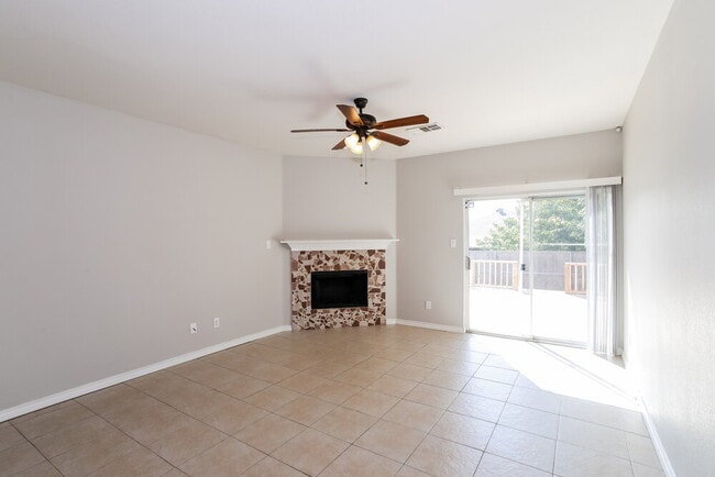 Photo - 2804 Hilcroft Ave