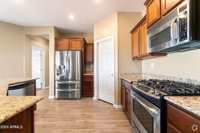 Building Photo - 28416 N 25th Dale Rental