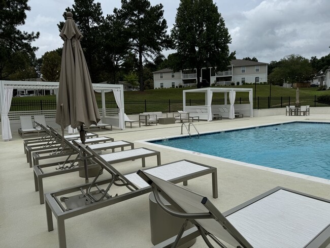 Laurelwood Apartment Homes