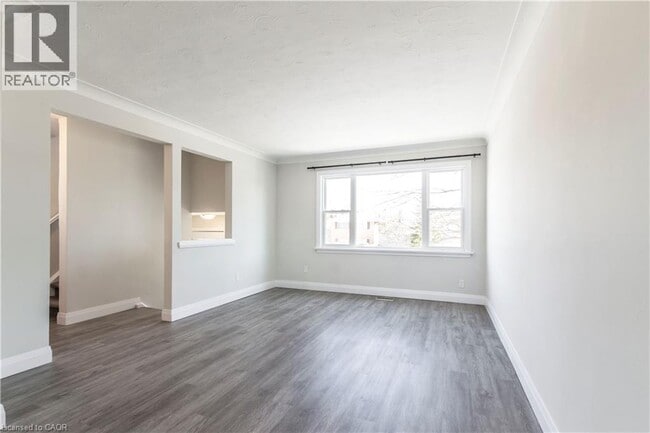 Photo - 2331 Barclay Rd