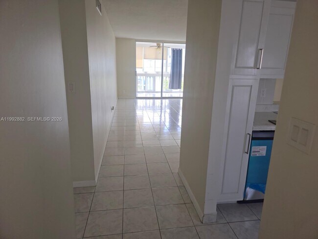 Photo - 320 NE 12th Ave Unit 703