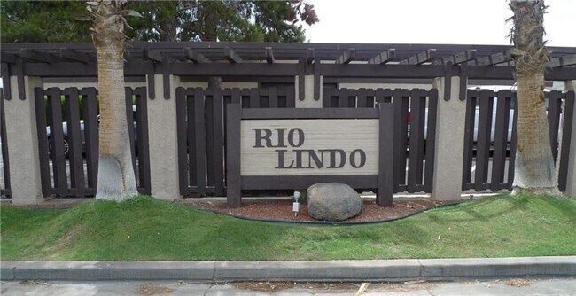 Photo - 2BR 1 BA Upstairs Condo / Riverfront Complex