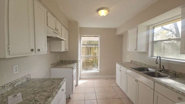 12311 Kings Chase Dr