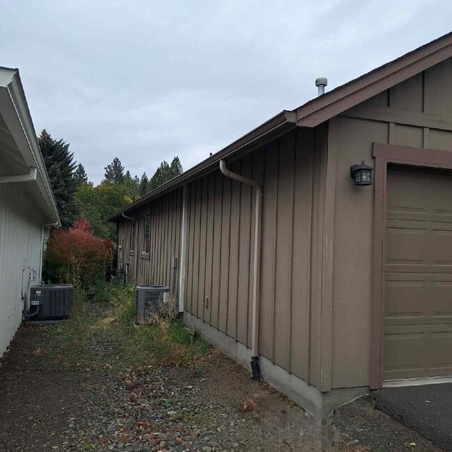 Photo - 20348 Chase Rd