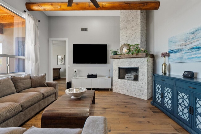 Photo - 3314 W Here to There Dr