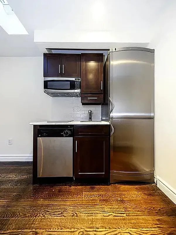 Photo - 316 W 14th St Unit 25