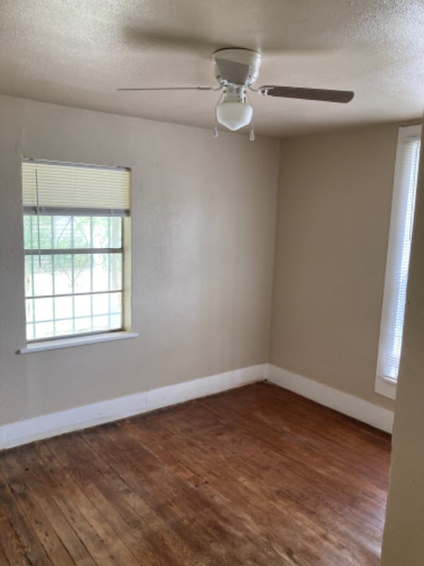 Photo - 430 Ferris Ave