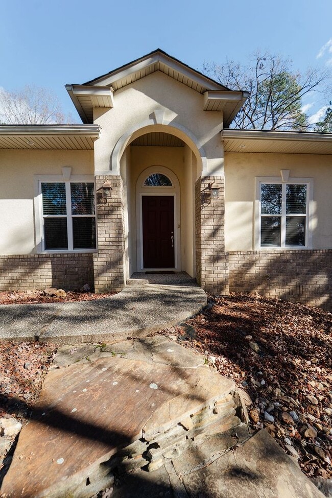 Photo - Beautiful private home with a great layout, beautiful wooded views and serene setting. Call 501-9...