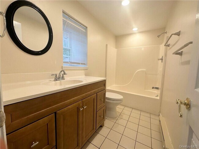 Photo - 570 NY-52 Unit 1