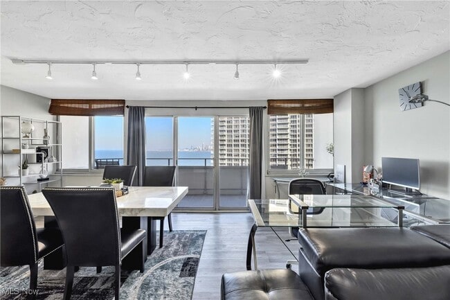 Building Photo - 12900 Lake Ave Unit 1605