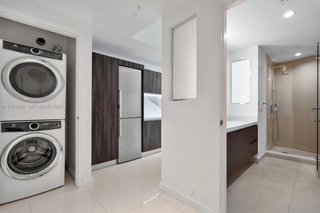 Photo - 851 NE 1st Ave Unit 307