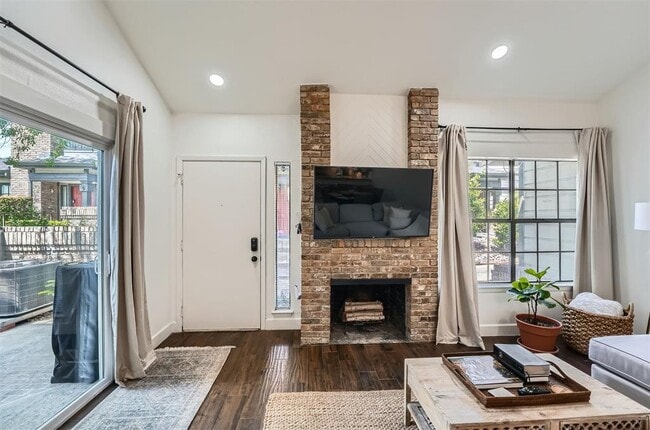 Photo - 1748 Ohlen Rd