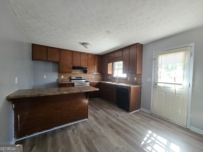 Photo - 6577 Ardmoor Dr