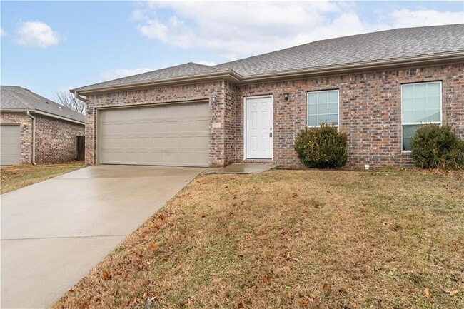 Building Photo - 317 Copper Oaks Dr