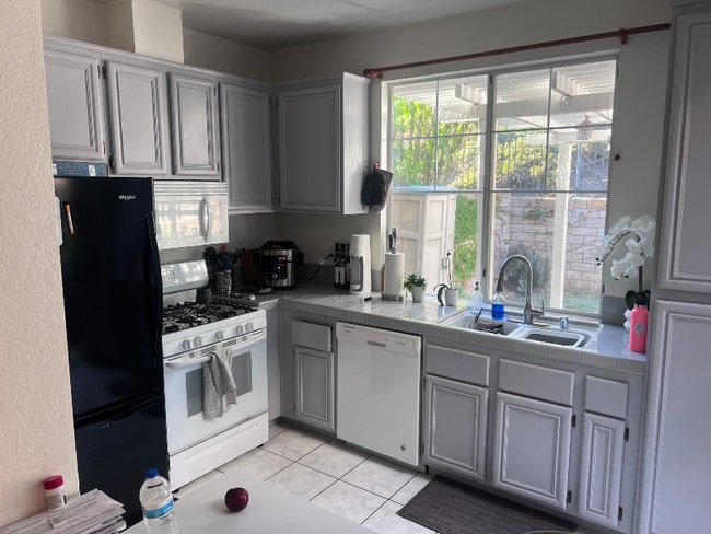 Photo - 1457 Zehner Way