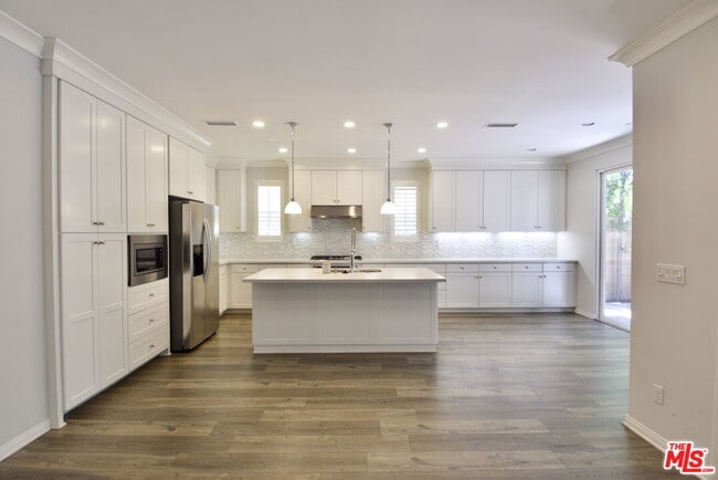 Photo - 50 Twin Flower