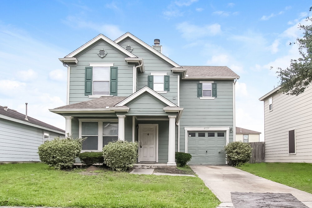 Photo - 8127 Old Maple Ln