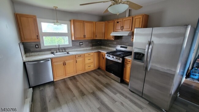 Photo - 39 Wadsworth St
