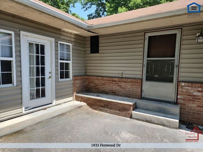 Photo - 1933 Fenwood Dr