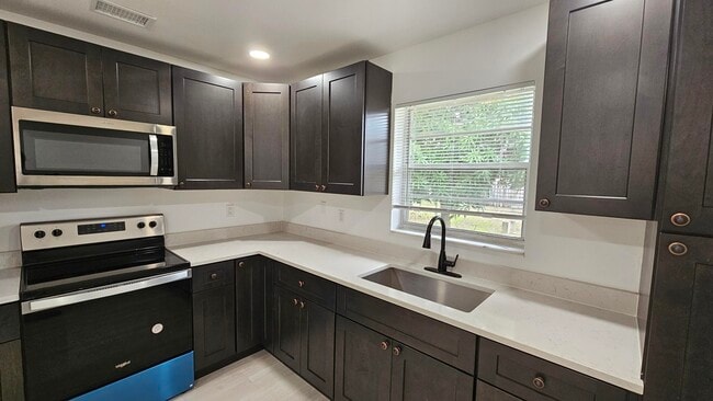 Photo - 4868 Badger Rd