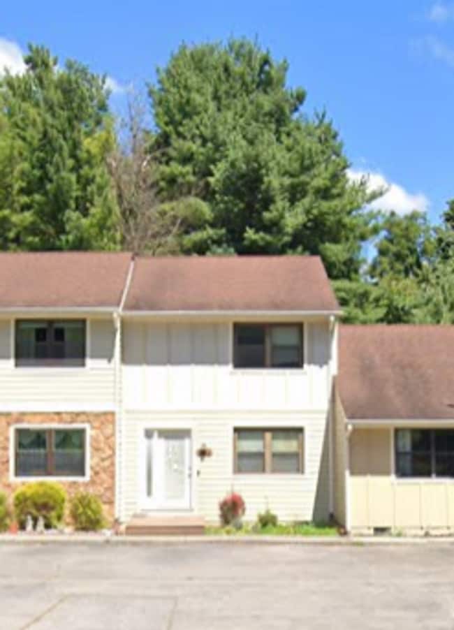 Building Photo - 2 Bedroom Close to I-81