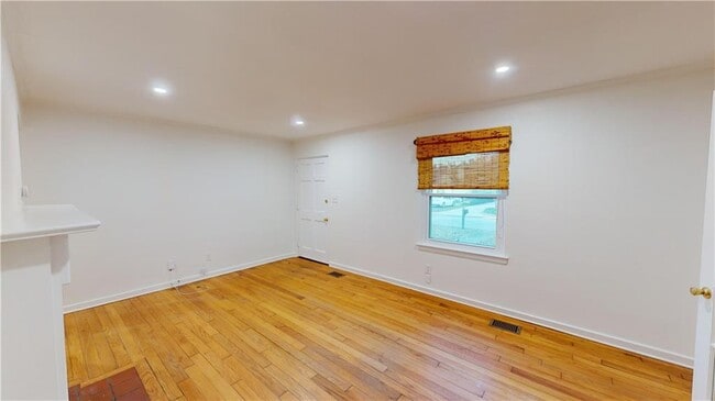 Photo - 11 Princess Anne Rd
