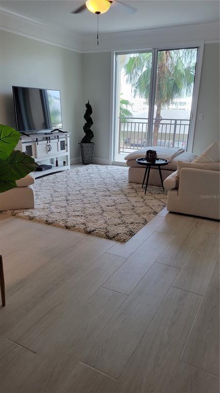 Photo - 750 N Tamiami Trail Unit 418